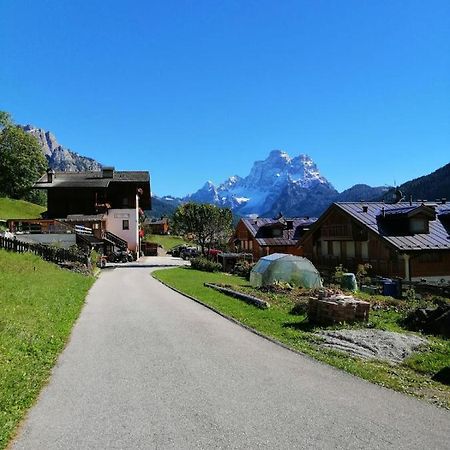 Cesa Fossal Lägenhet Colle Santa Lucia Exteriör bild